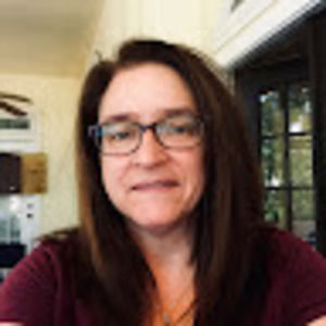 Meet your Posher, Leigh